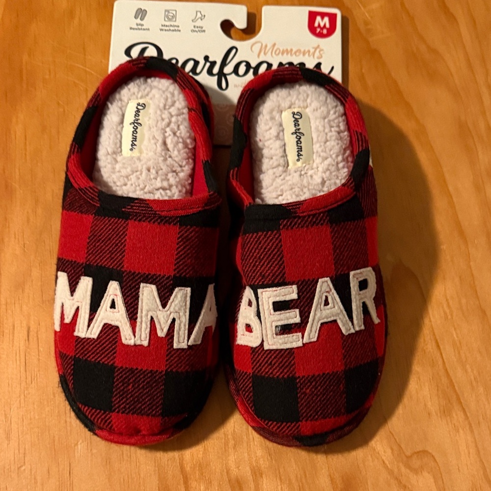 Dearfoams Ladies Red and Black Plaid Slippers